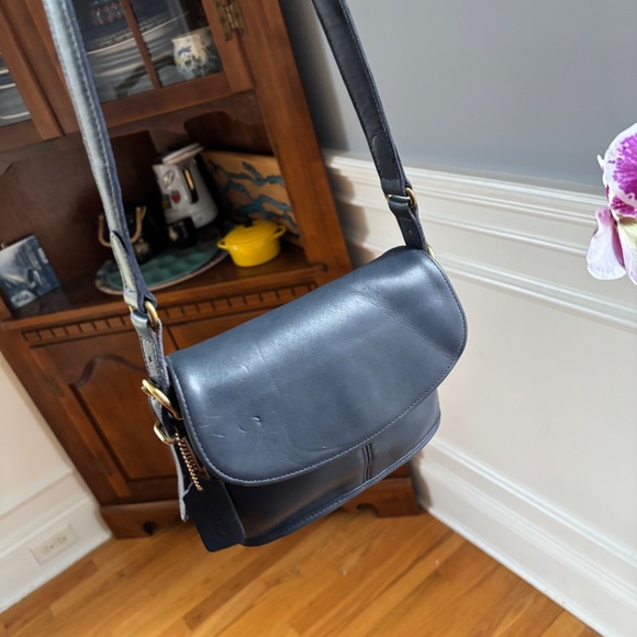 Vintage Coach Equestrian Small Flap #9801 - Picture 4 of 16